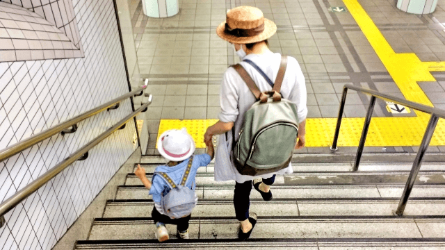 母親と子供の写真