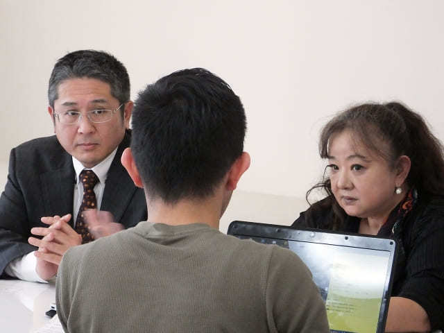 名古屋探偵事務所　加藤なぎさ代表　加藤正明主任　相談風景